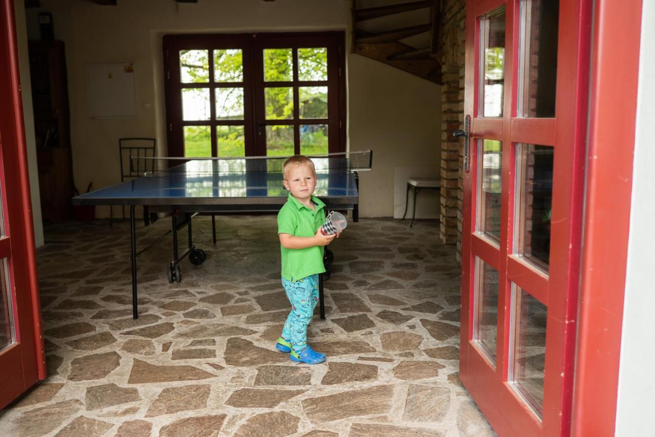 Nadejkov Apartmany Penzion Katerina מראה חיצוני תמונה