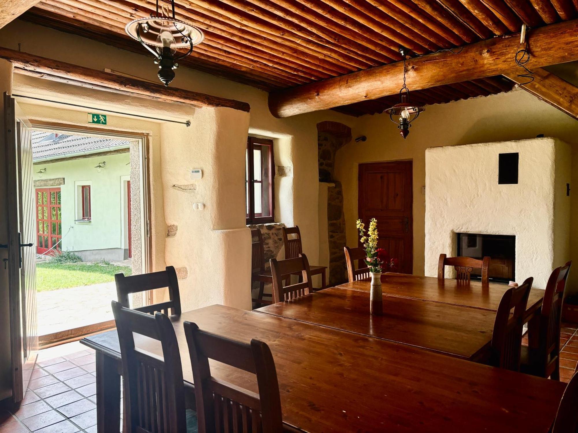 Nadejkov Apartmany Penzion Katerina מראה חיצוני תמונה